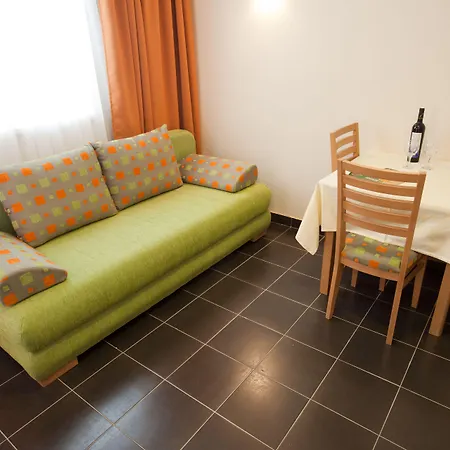 Zelena Punta Διαμέρισμα *